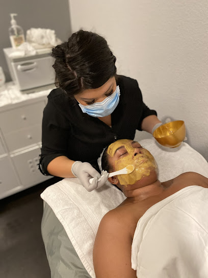 Fabulash Skin Studio