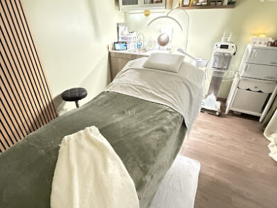 28 Beauty and Spa