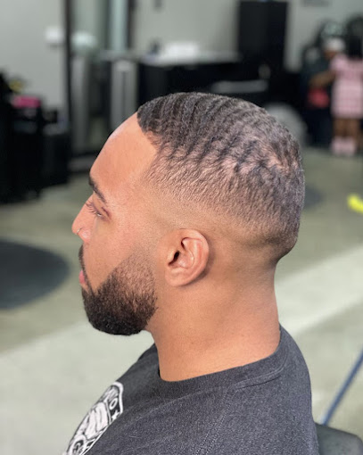AlainaRay’s salon and barber lounge