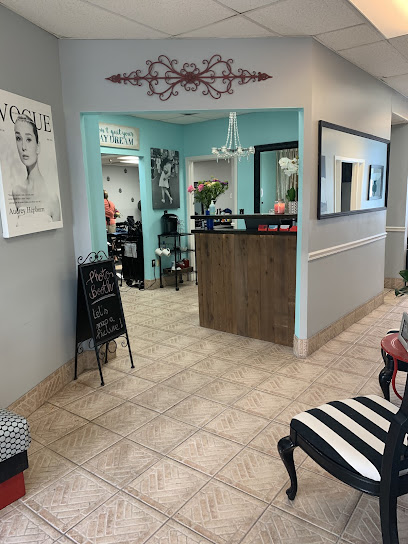 Riah Nolas and Day Spa