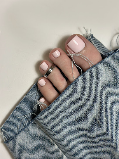 Juli Nails Miami (Russian Manicure)