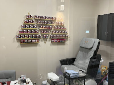Lol nails spa