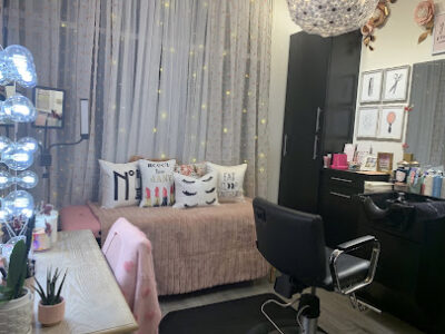 The Pretty Parlor