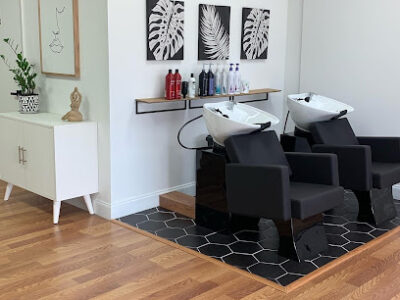 Versatile Salon