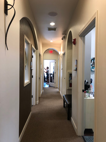 Phenix Salon Suites Naperville