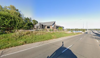 Riverview Salon & Suites