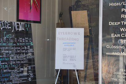 Unique Eyebrows Threading