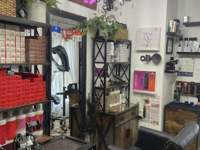 Puni’s Beauty Lounge