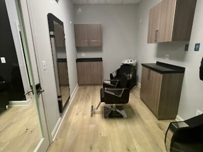 Xclusive Salon Suites