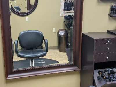 Demetria’s Salon Thairpy