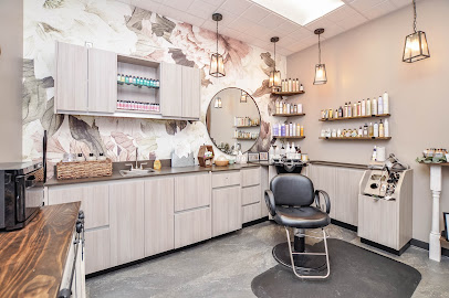 Sola Salon Studios Shoppes on Maine
