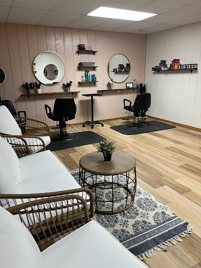Lyndsay L. Salon