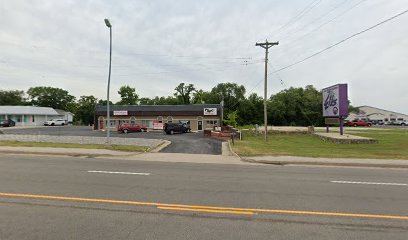 DEM-n-I Salon