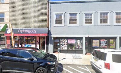Vicky’s Art & Hair Beauty Salon
