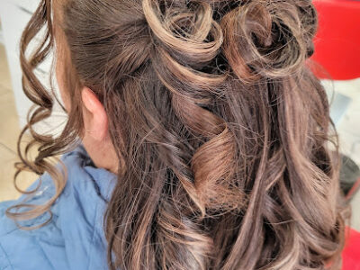 R Beauty Essence Salon Unisex
