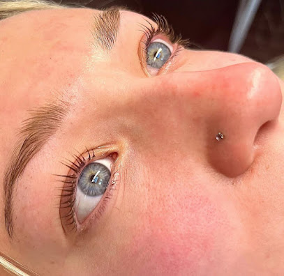 Sugar Suite 15 Lash & Wax