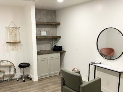 Height Haus Salon Suites