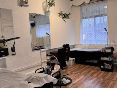 Aura Beauty Studio