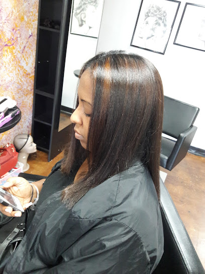 Rafael’s Salon & Boutique