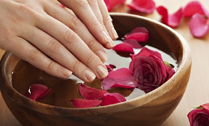 Dee Stull’s Beauty Clinique