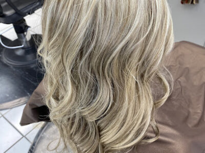 Shear Reflections Salon