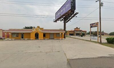 Glitz & Glamour Beauty Salon