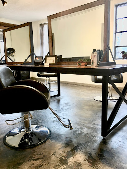 Studio 75 Salon