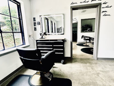 Solo Salon