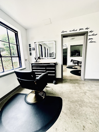 Solo Salon