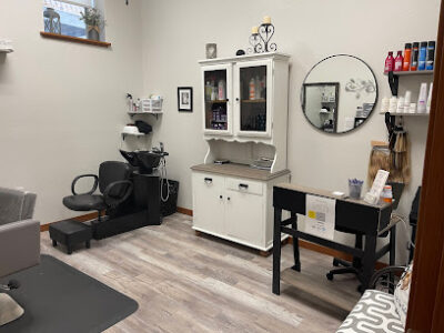 Dream Hair Studio- Shelly Pohlman