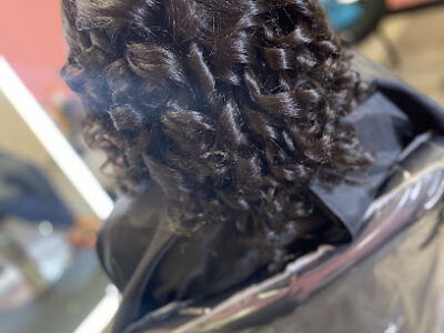 HairJunkie Beautique