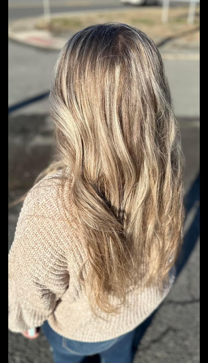 Strands Salon & Gifts