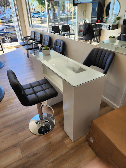 Zora’s Beauty Room