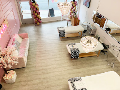 VA’s Beauty Lounge