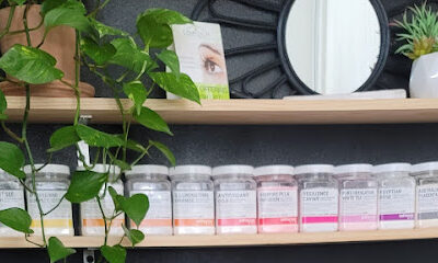 Vivacious beauty lounge