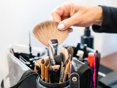 eyelash makeup artist