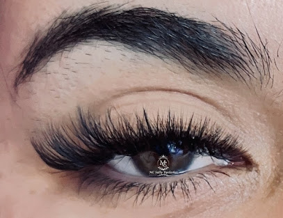 MC Sally Eyelashes