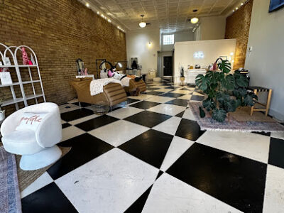 Goldie Beauty Gallery