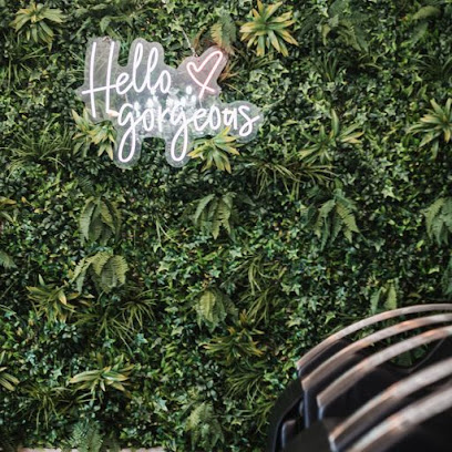 The Luxe Lounge Hair Salon