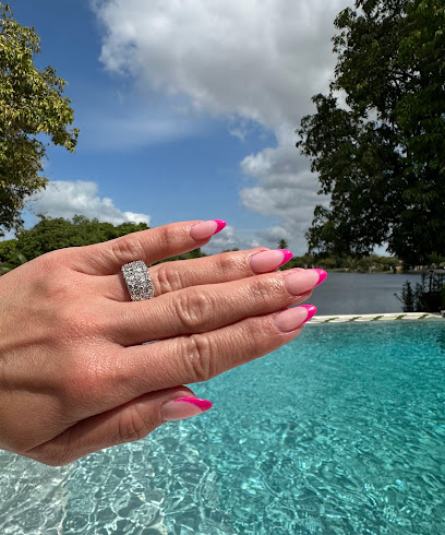 Dream luxury Nails , Spa