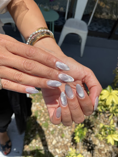 Brilis Nails Studio