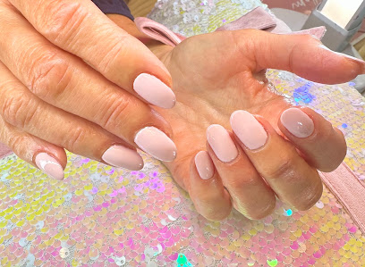 PETIT Nail Salon