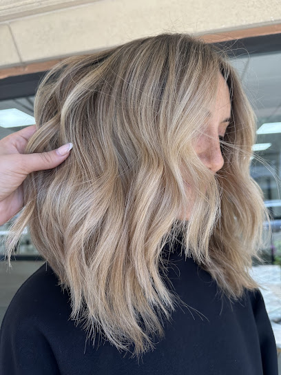 Lusso Salon