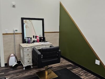 Shades of Red South Salon