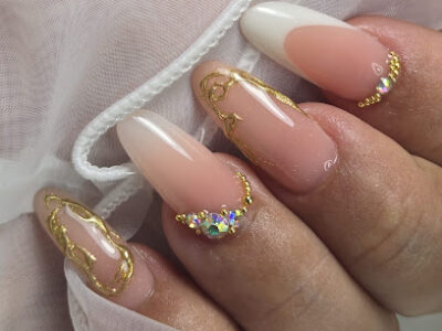 Lashes, nails, hair Tampa