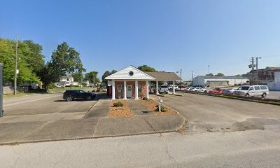 Unique Boutique Salon & Tnnng