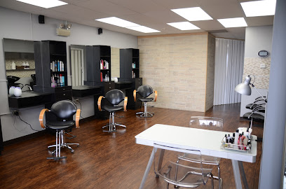 Sky’s Hair & Nail Salon
