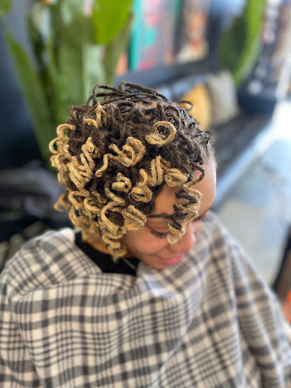 Tresses V Loc Lounge