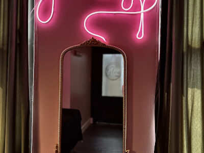 The Glow Studio