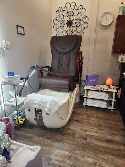 NATURE’S GLOW SALON SPA